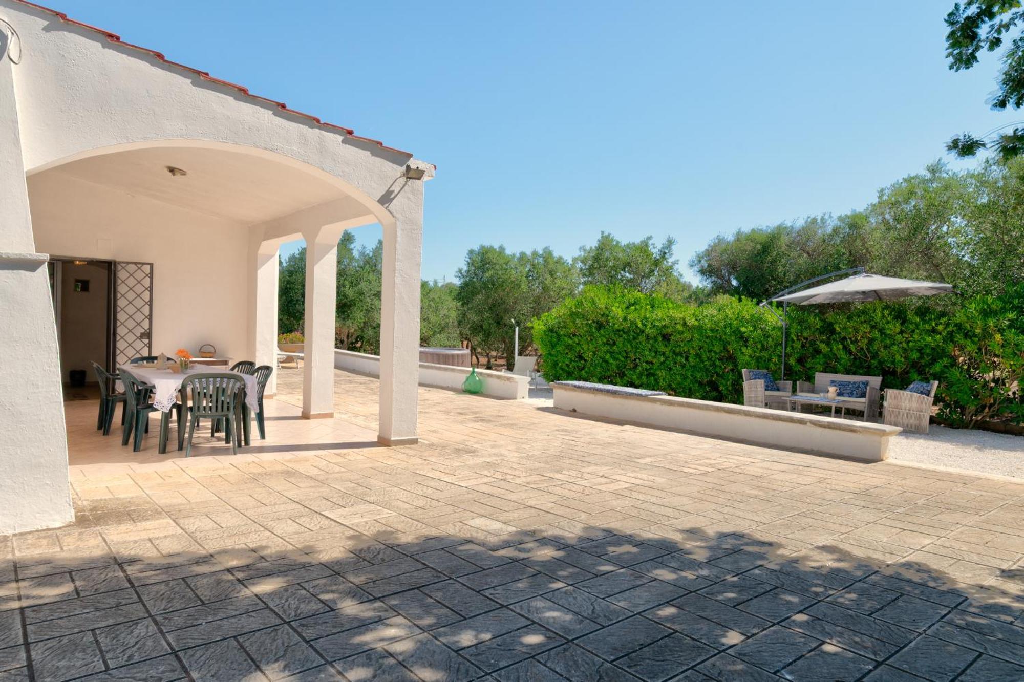 Trullo La Quercia Βίλα Ostuni Εξωτερικό φωτογραφία